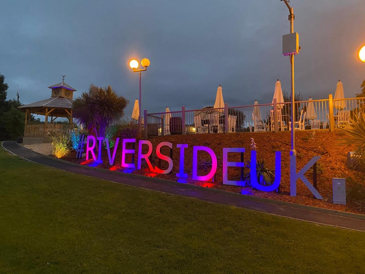 The Riverside Inn Saltford Exteriör bild